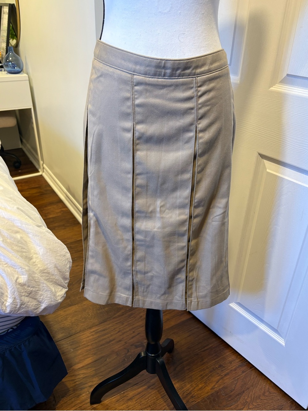 Lands’ End Beige Pleated Midi Skirt Plus Size 18W